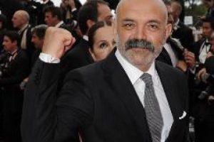 110522_b_france_cannes_closing_ceremony_red_carpet_50_0